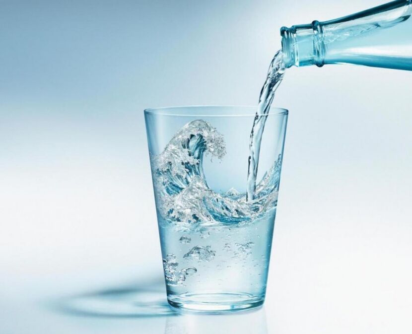 Tijekom dijete potrebno je piti puno čiste vode